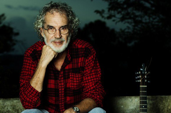 Promotional photograph of Concierto de Renato Teixeira en Porto Alegre.