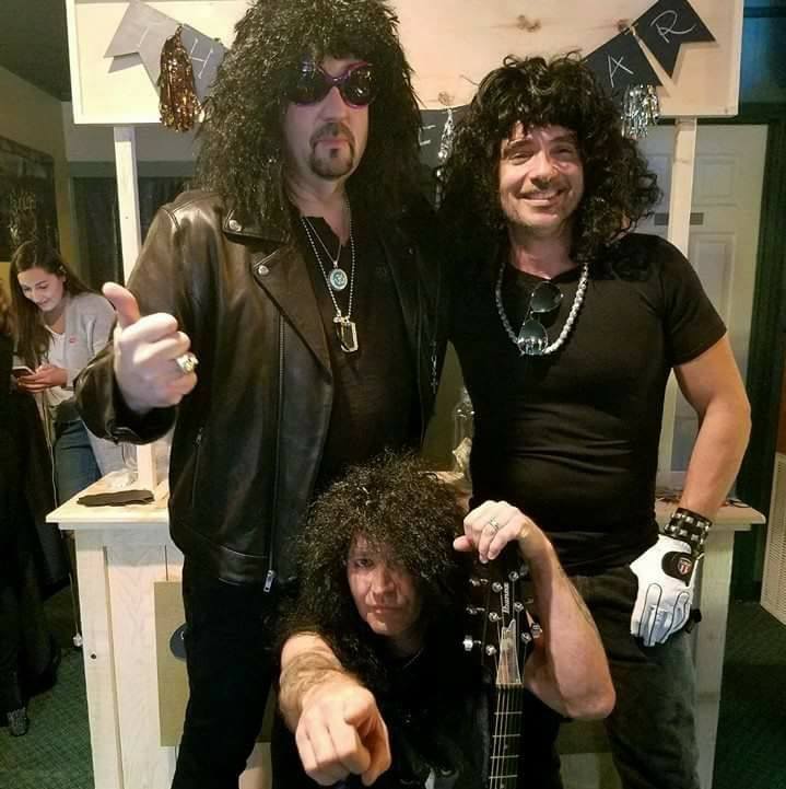 Fotografia promocional de Revenge- Tribute to Kiss.