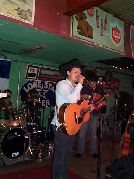 Promotional photograph of Rick Treviño.