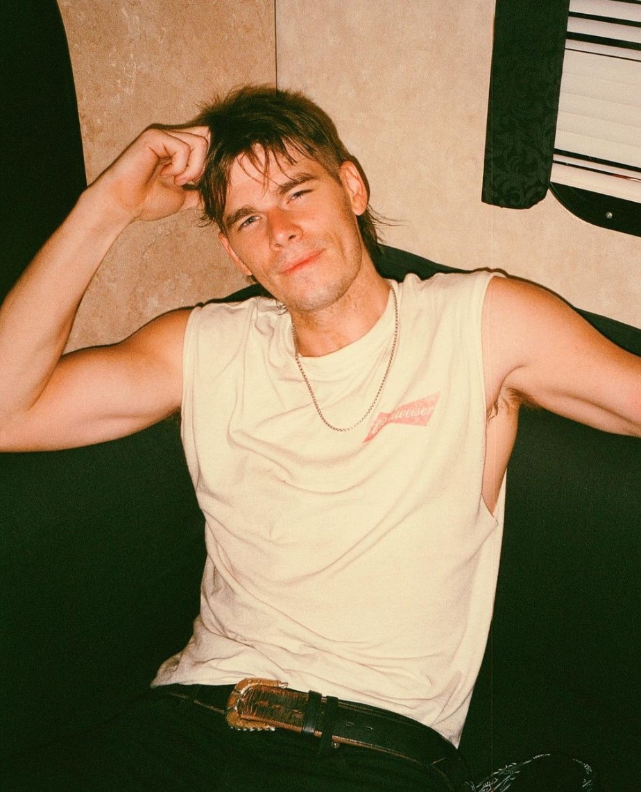 Fotografía promocional de Riley Thomas