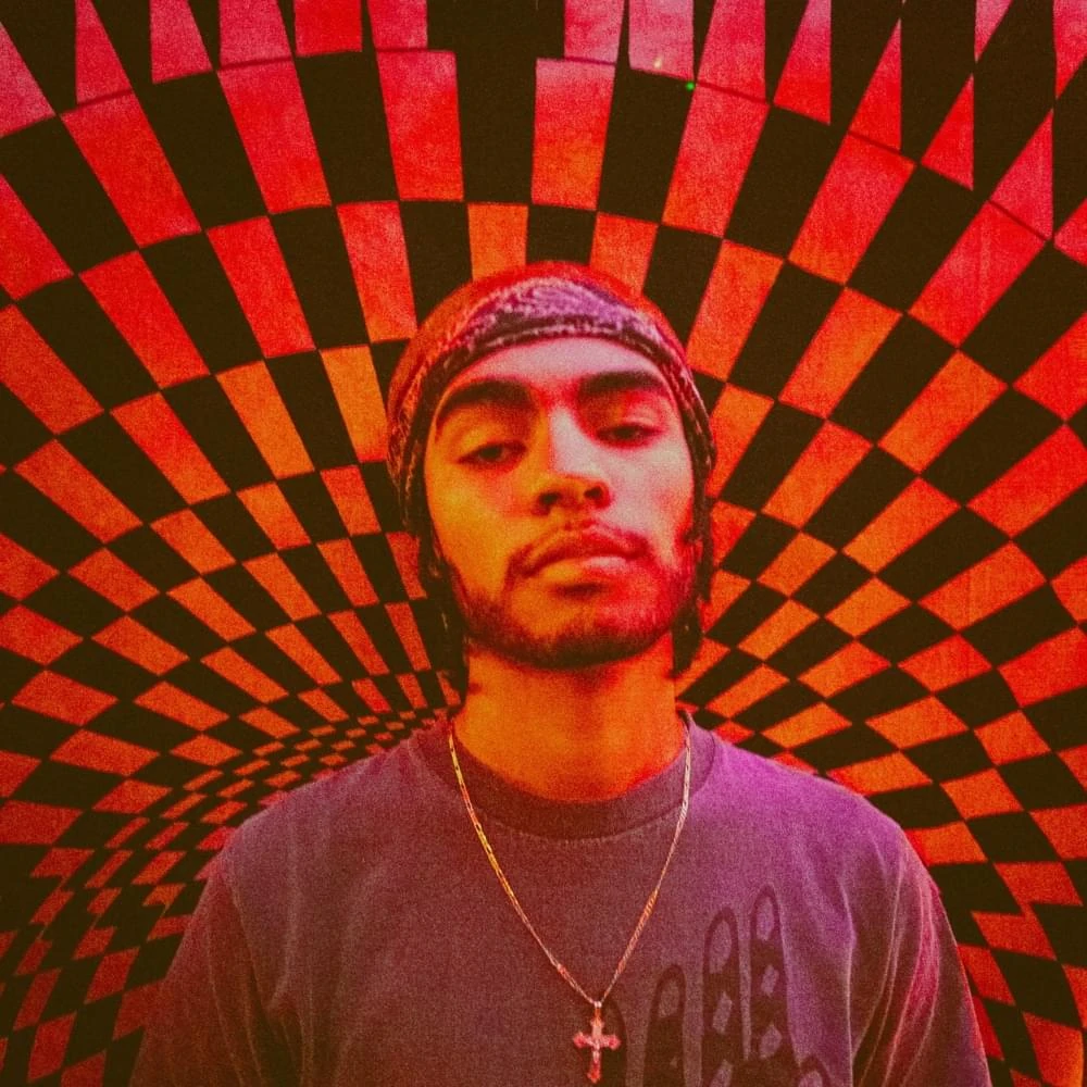 Fotografía promocional de RIOTUSA