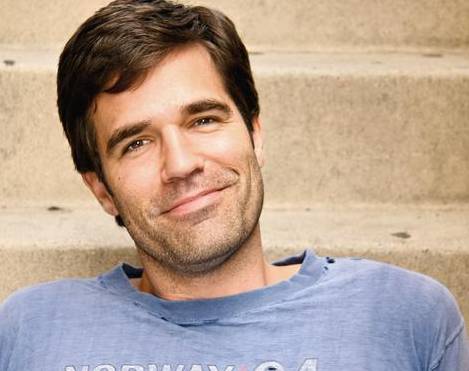 Fotografía promocional de Rob Delaney