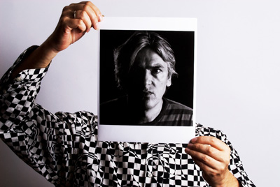 Promofoto von Concierto de Robyn Hitchcock en Jackson.