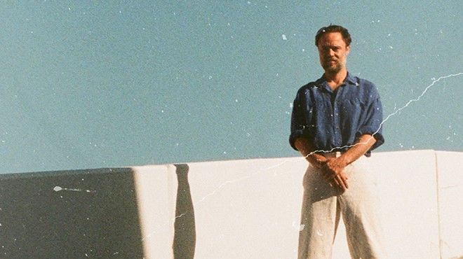 Fotografía promocional de Rodrigo Amarante