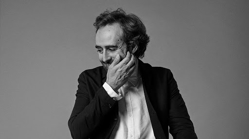 Fotografía promocional de Roger Mas