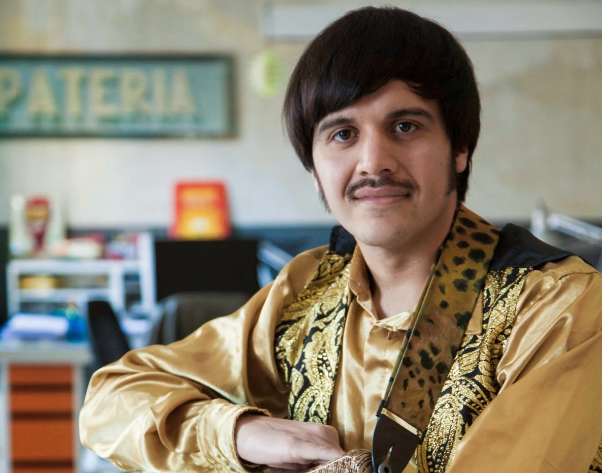 Promotional photograph of Rolando Bruno y su Orquesta MIDI.