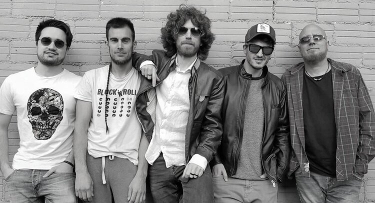 Fotografia promocional de Rolling Fox.