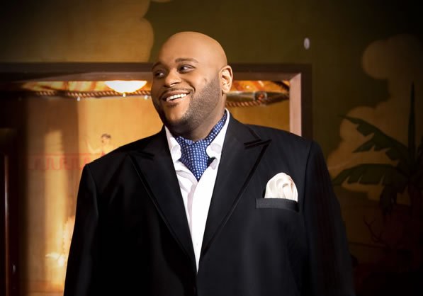 Promotional photograph of Ruben Studdard.