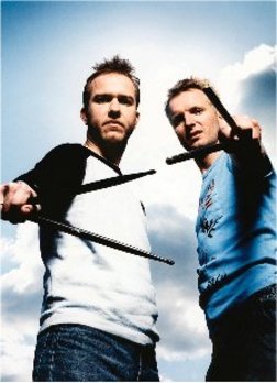 Fotografía promocional de Safri Duo