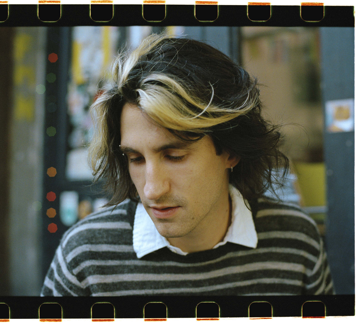 Fotografia promocional de Sam Worley.