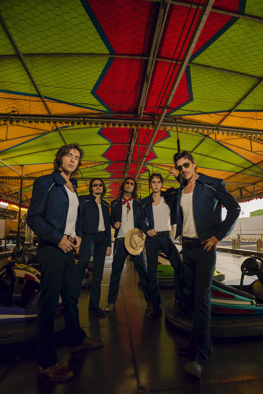 Fotografía promocional de Santero y Los Muchachos