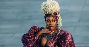 Promotional photograph of Sapphira Cristál.