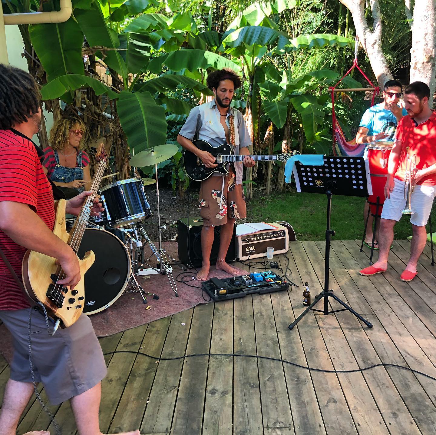 Fotografia promocional de Sarbakul Afrobeat Collective.
