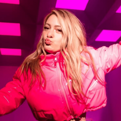 Fotografía promocional de Concierto de Scene Queen en Charlotte