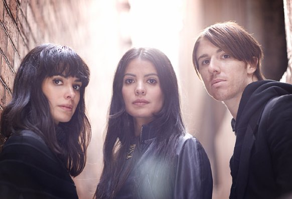 Fotografía promocional de School of Seven Bells
