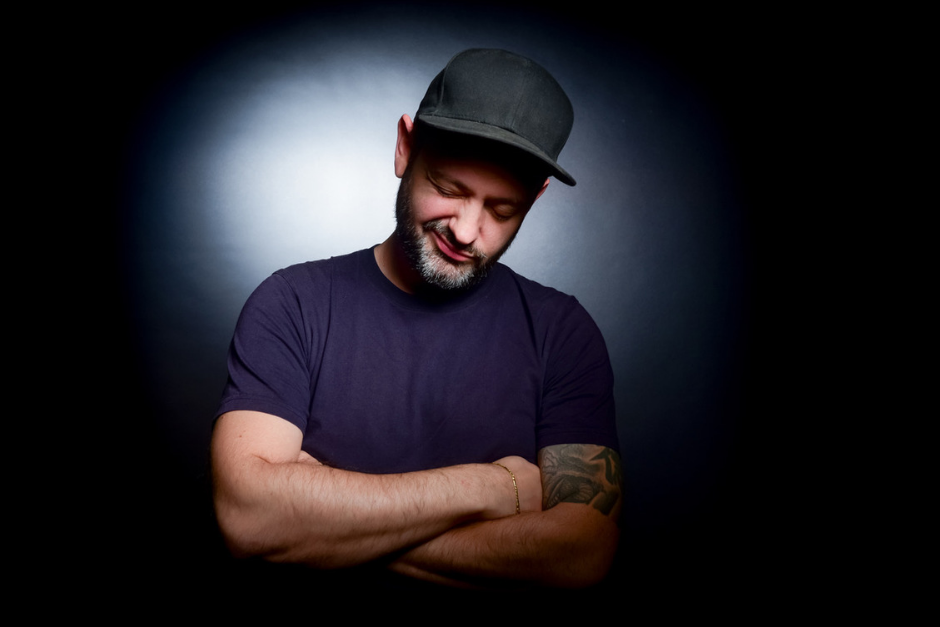 Promotional photograph of Sébastien Léger.