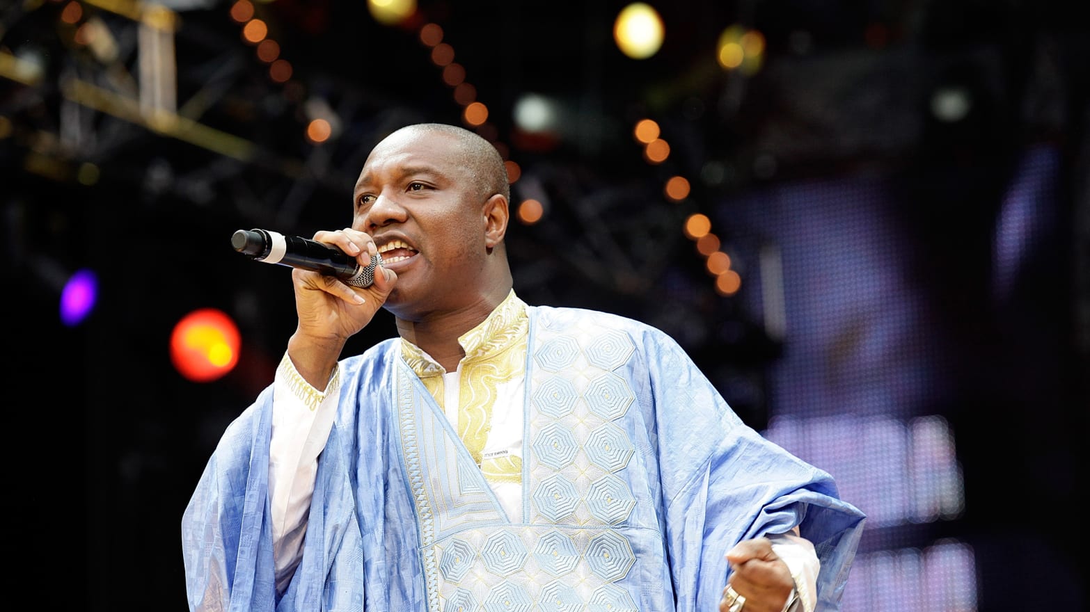 Promotional photograph of Sekouba Bambino.