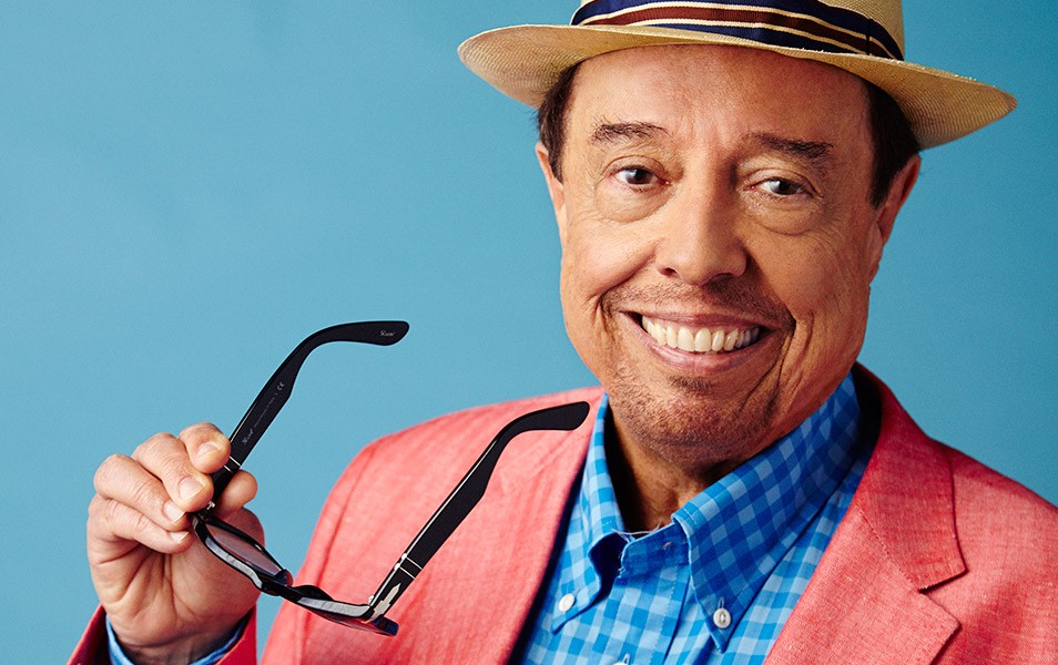 Fotografia promocional de Sergio Mendes.