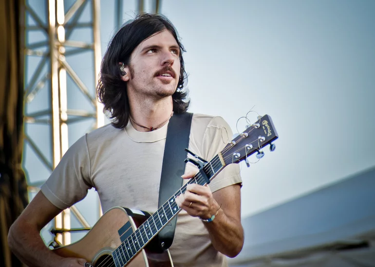 Fotografia promocional de Seth Avett.