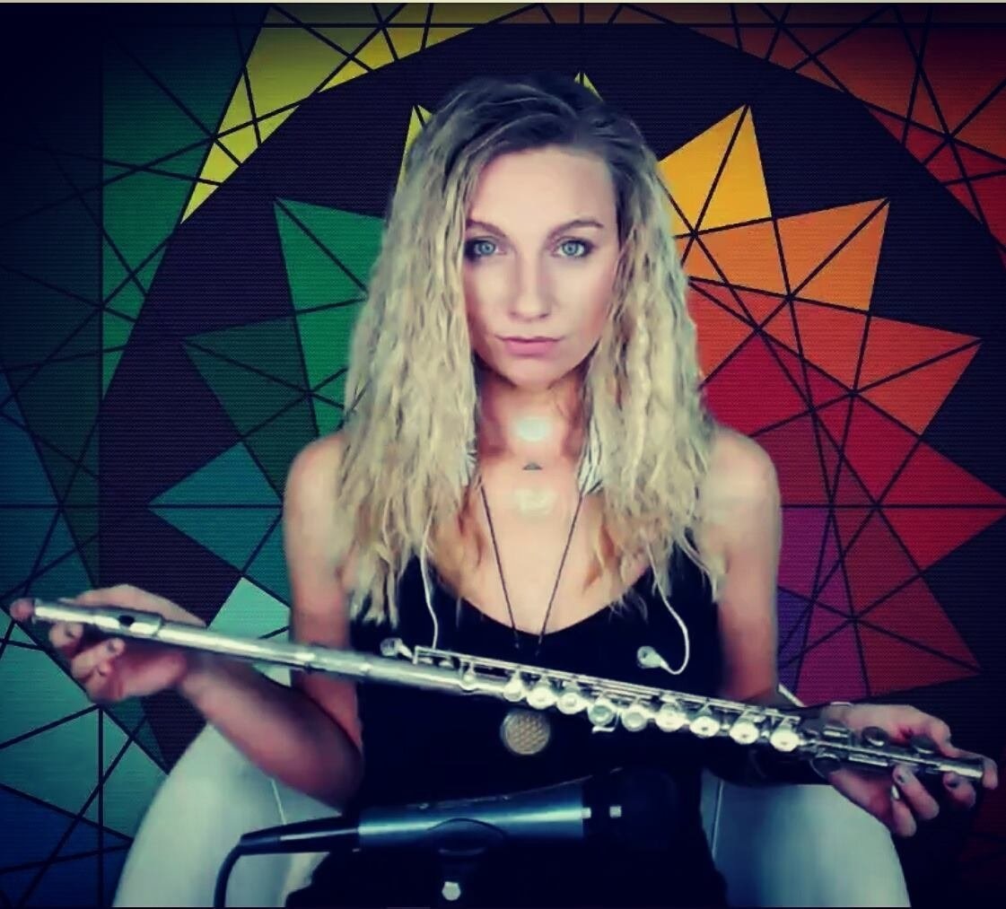 Fotografia promocional de Shaelyn Rolf.