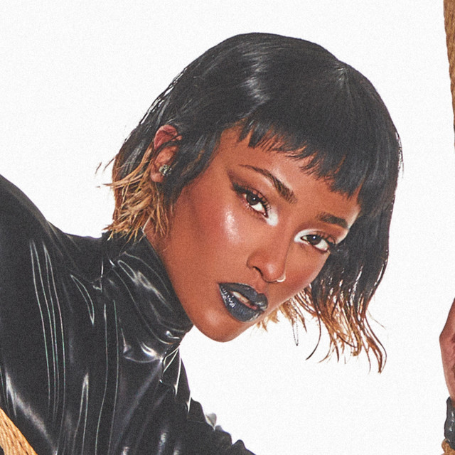 Fotografía promocional de Shay