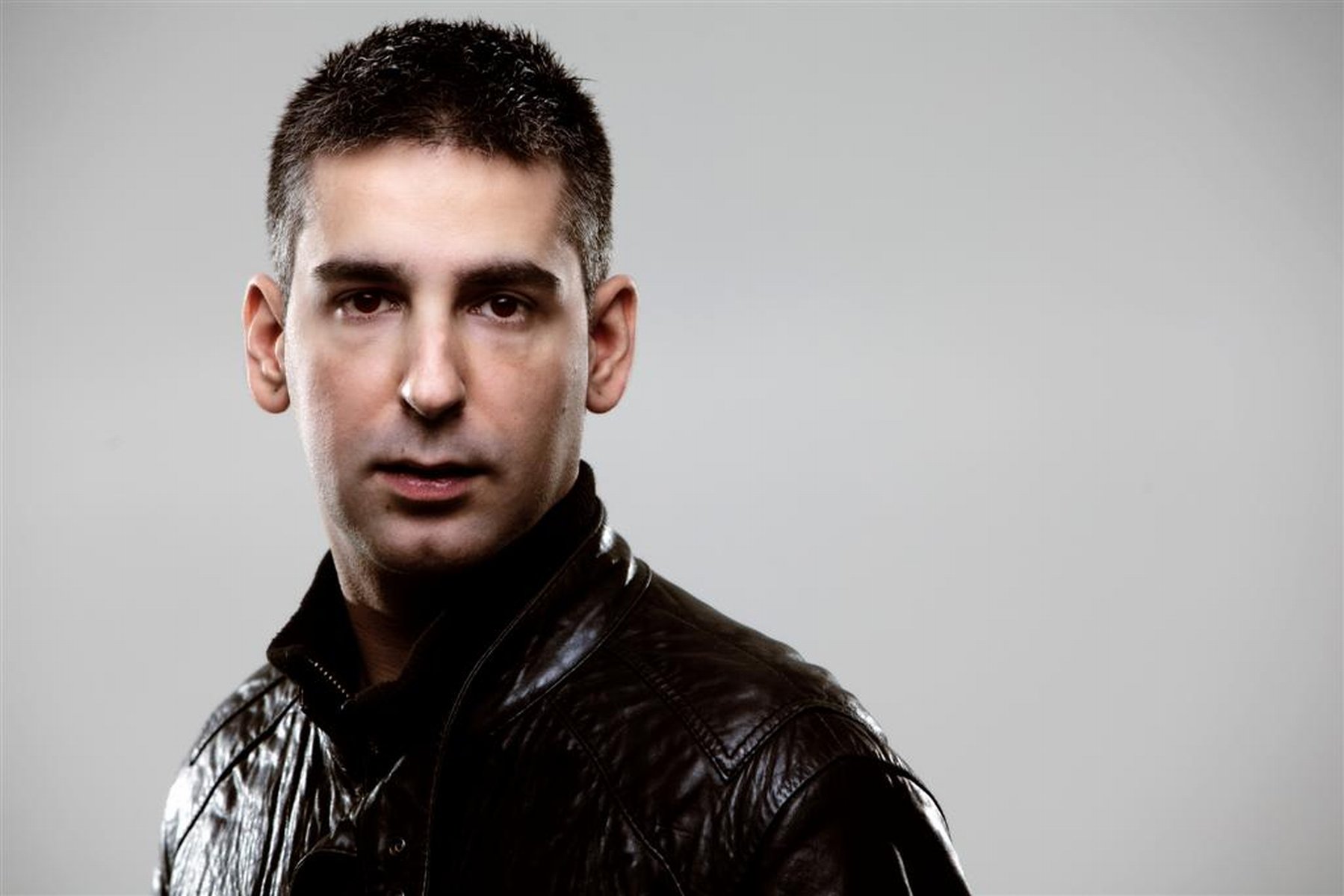 Promotional photograph of Sied van Riel.