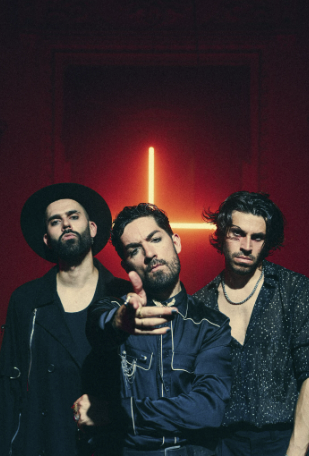 Promotional photograph of Siloé.