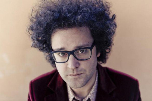 Fotografía promocional de Simone Cristicchi