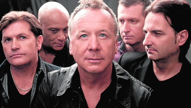 Fotografía promocional de Simple Minds