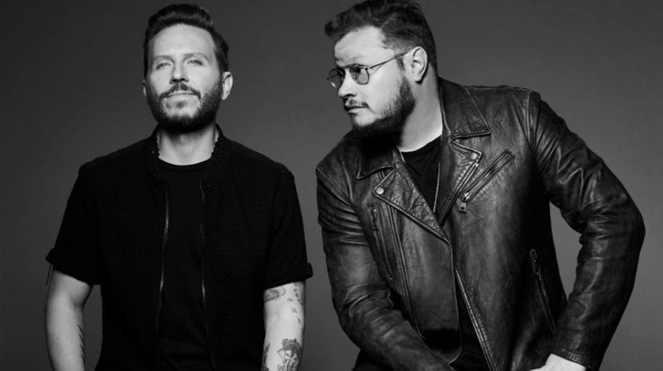 Fotografía promocional de Sin Bandera