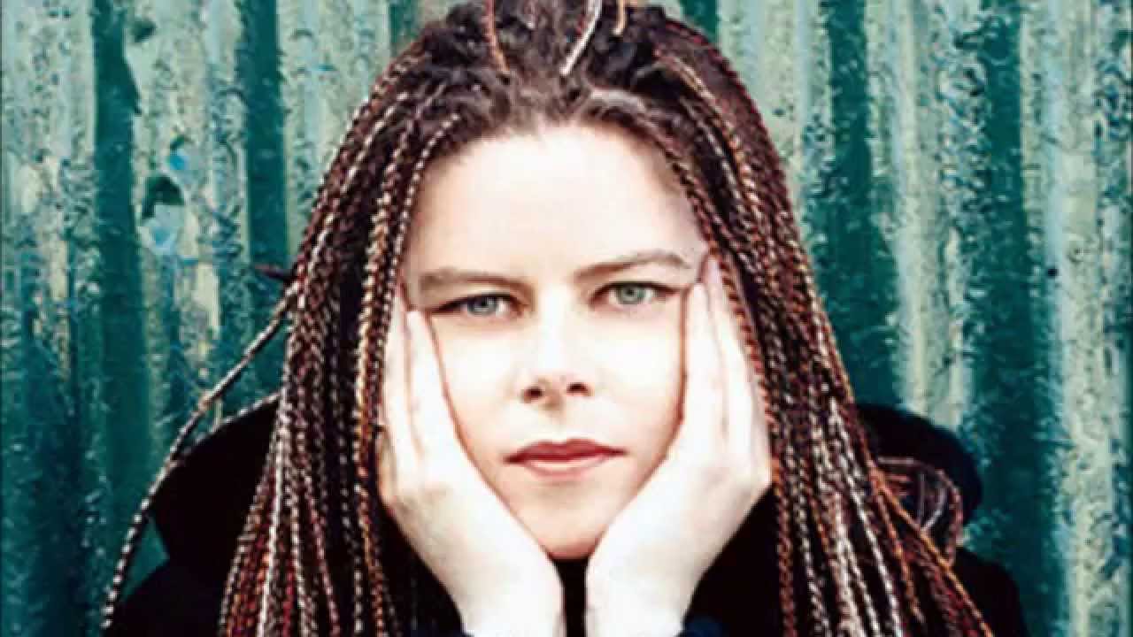 Promotional photograph of Sinéad Lohan.