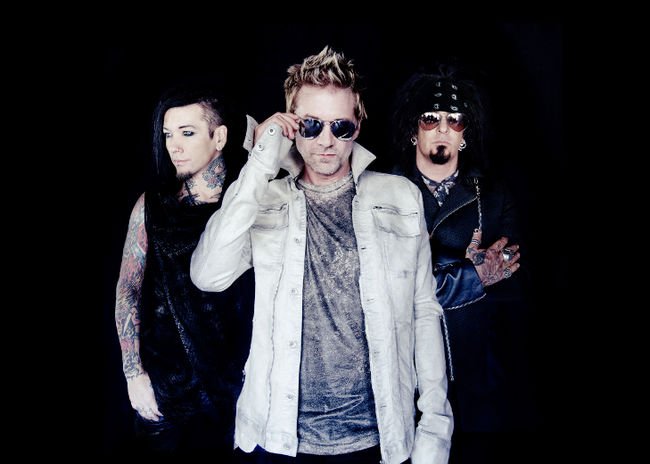 Promotional photograph of Sixx:A.M..