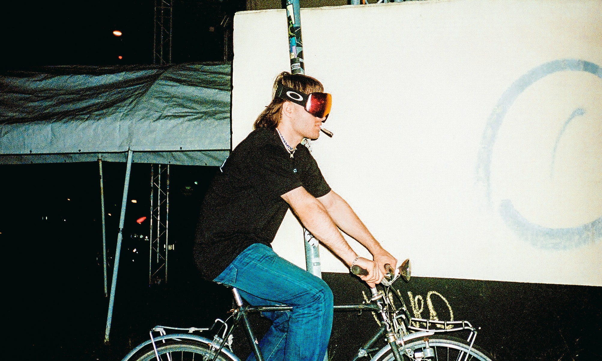 Promofoto von Concierto de Ski Aggu en Leipzig.