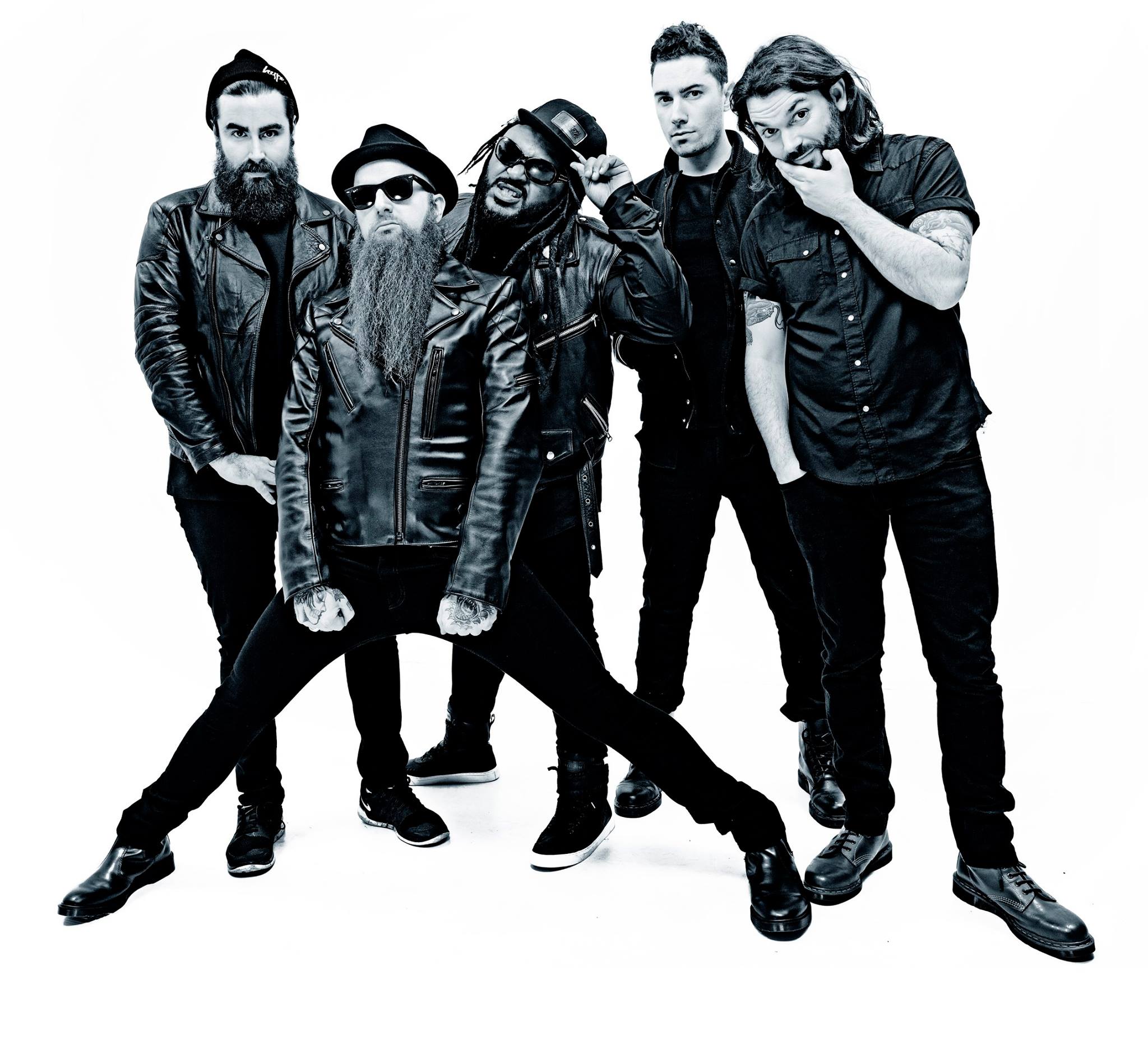 Fotografía promocional de Skindred