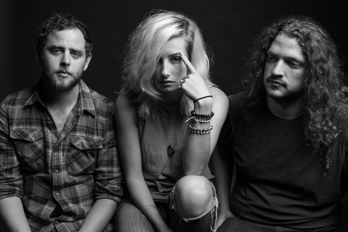 Promofoto von Concierto de Slothrust en Richmond.