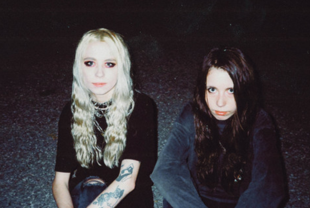 Promotional photograph of Concierto de Softcult en Glasgow.