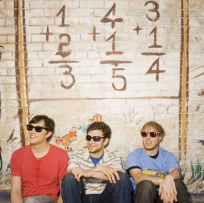 Fotografía promocional de Someone Still Loves You Boris Yeltsin