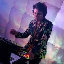 Fotografia promocional de Sonic Geometry.