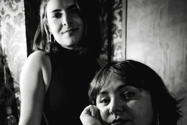 Promotional photograph of Concierto de Spare Room + Momo Chapin en New York.