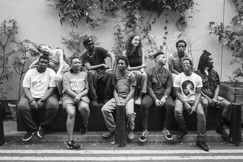 Fotografía promocional de Steam Down