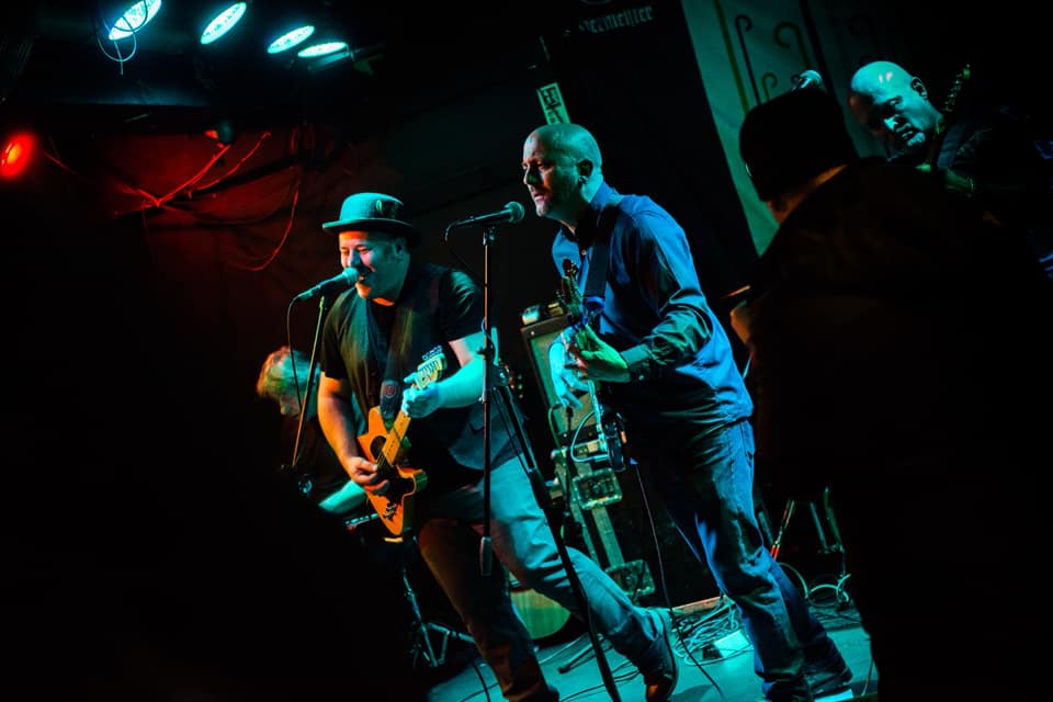 Fotografia promocional de Stuart Landon & The Angels With Dirty Faces.