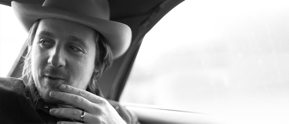 Promotional photograph of Concierto de Sturgill Simpson en Las Vegas.