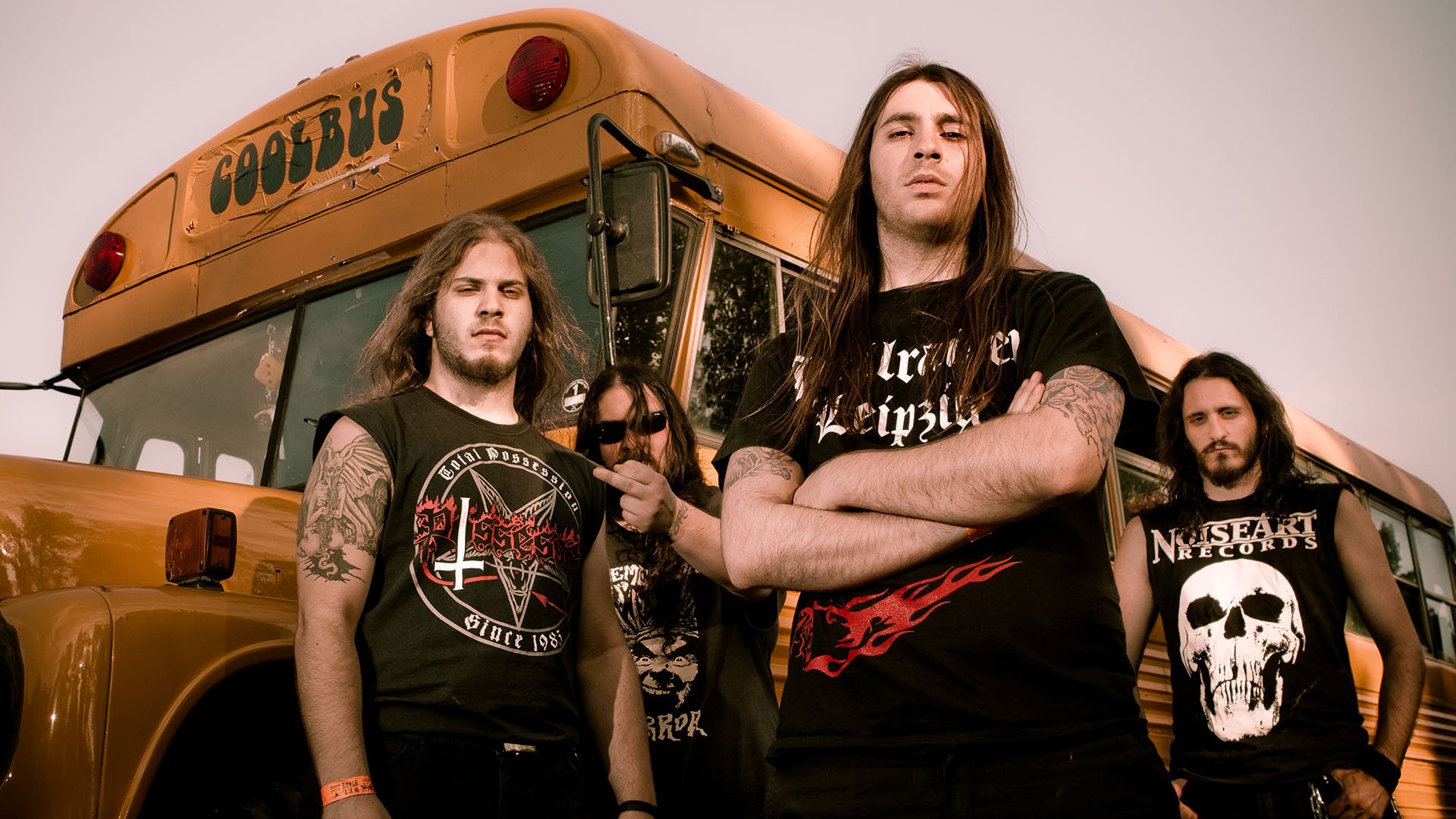 Fotografía promocional de Suicidal Angels