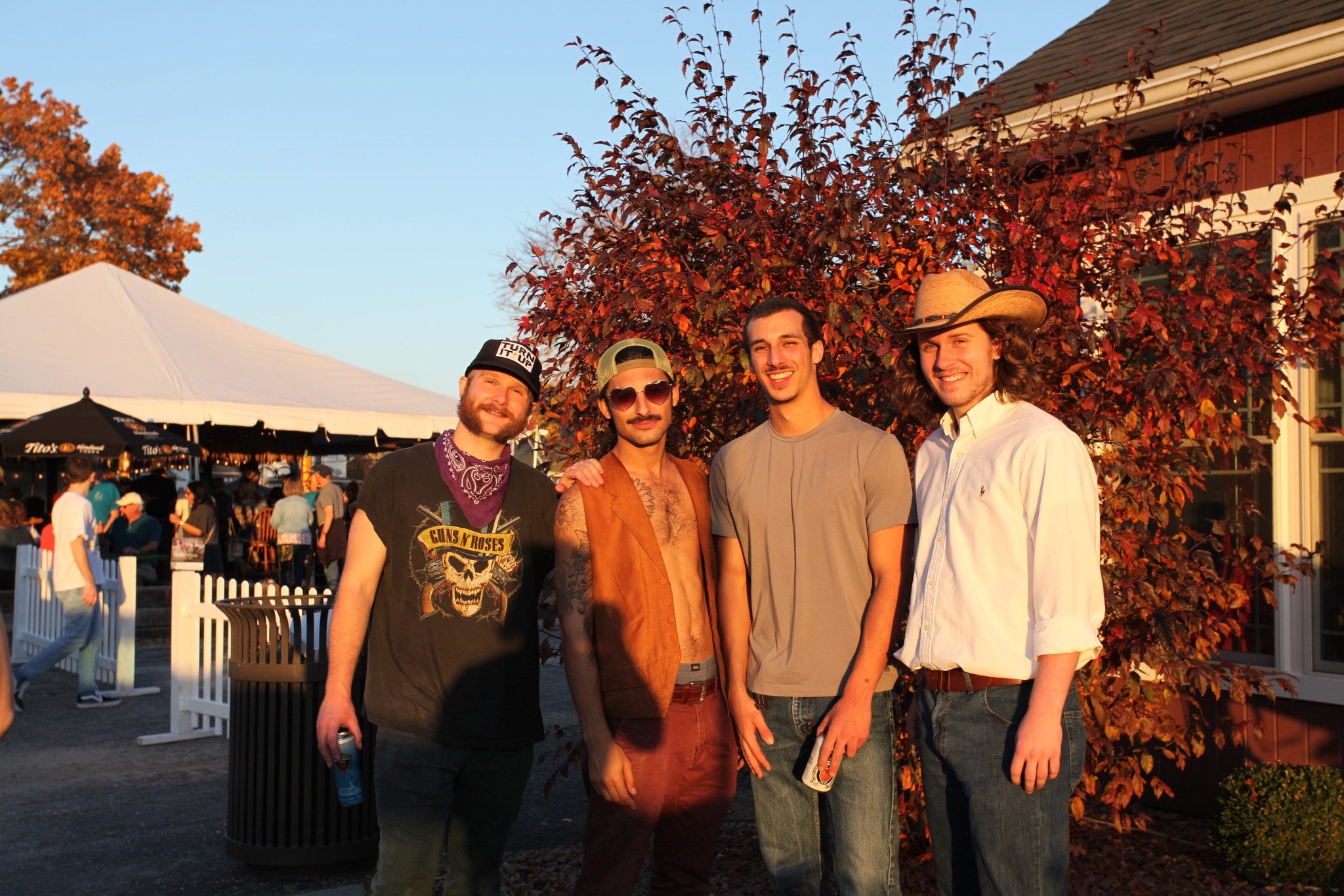 Promotional photograph of Concierto de Sunflower Headlights en Chicago.