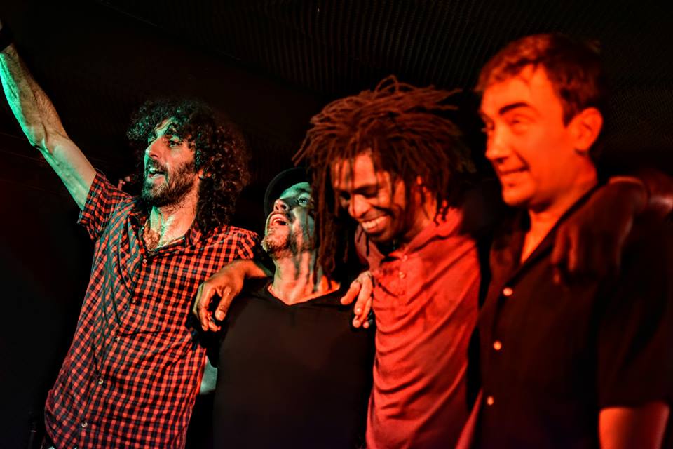 Fotografía promocional de Super Skunk