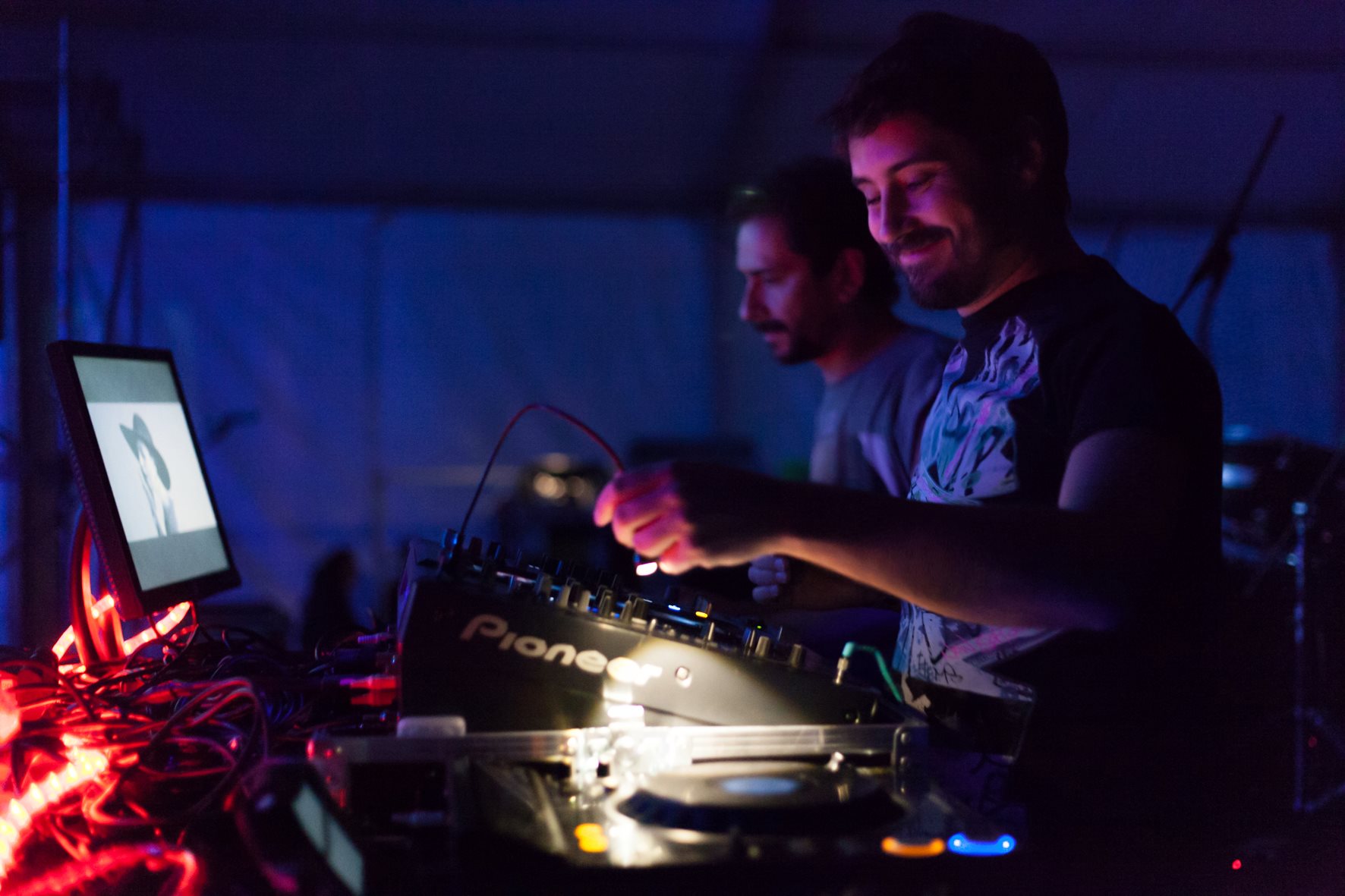 Fotografía promocional de Superframe vDJ