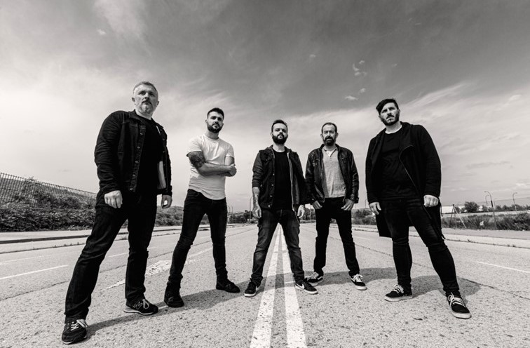 Fotografía promocional de SURU