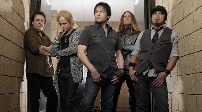 Fotografia promocional de Survivor.