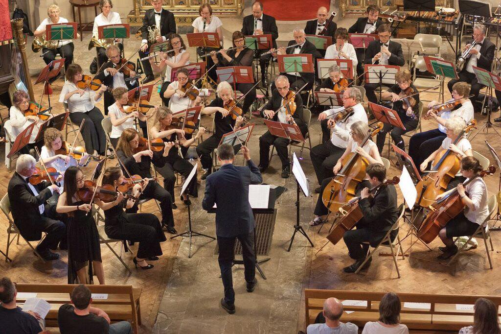 Fotografia promocional de Suton Symphony Orchestra.
