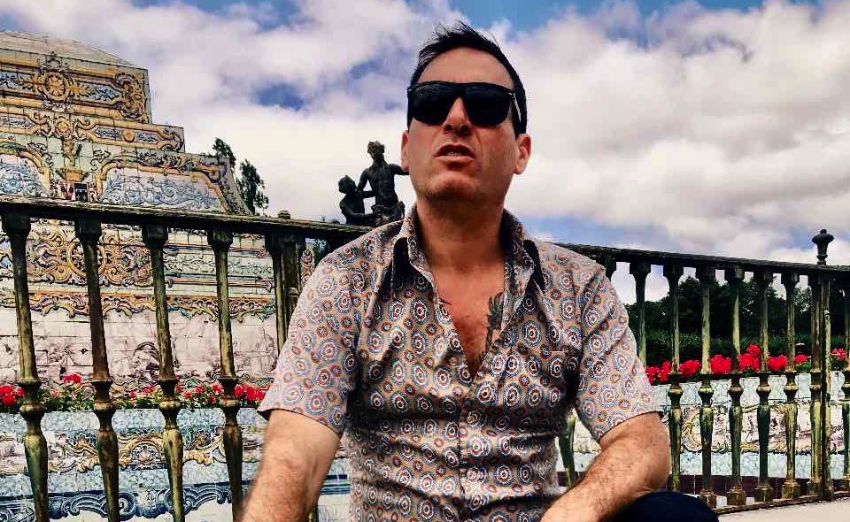 Fotografía promocional de Concierto de Swami John Reis en Los Angeles